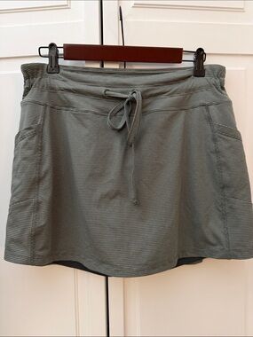 Balance Collection Athletic Olive Green Striped Drawstring Skort with Pockets